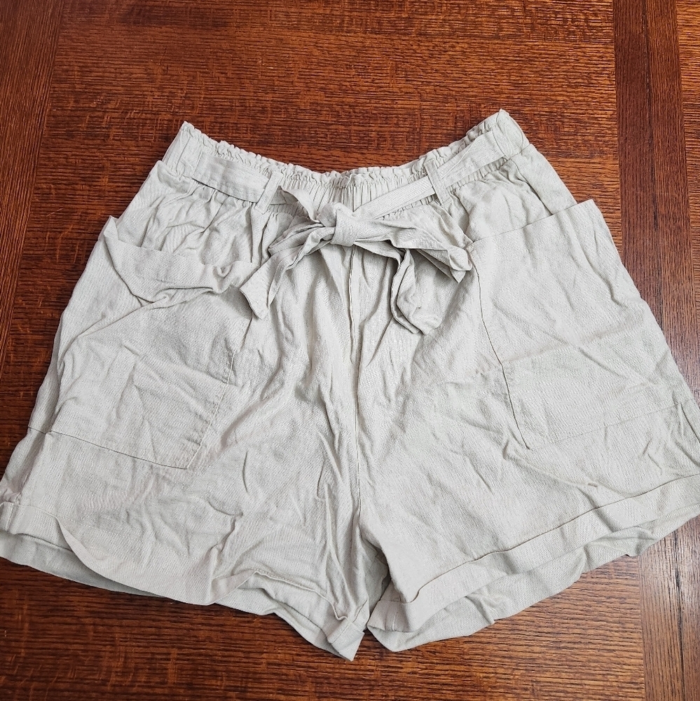 Kensie Oatmeal Linen blend paperbag high waisted Shorts NWT size XL